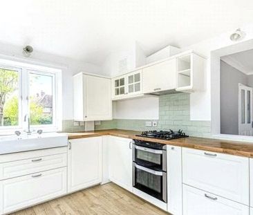 3 bedroom maisonette to rent - Photo 2