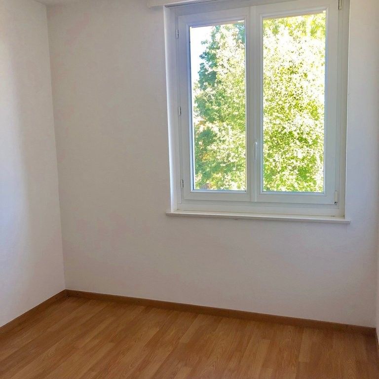 Schöne Wohnung an ruhiger Lage - befristet bis zum 30.09.2027 - Photo 1