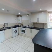 1 Beechwood Mount, Leeds, LS4 2NQ - Photo 1