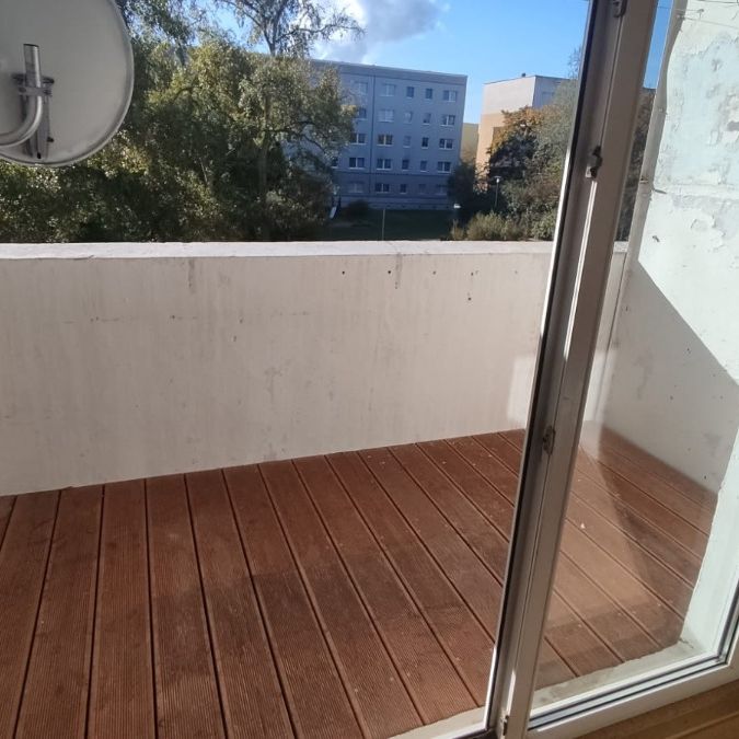 Bezugsfertige 3-Raum-Wohnung mit Balkon und Dusche - Foto 1