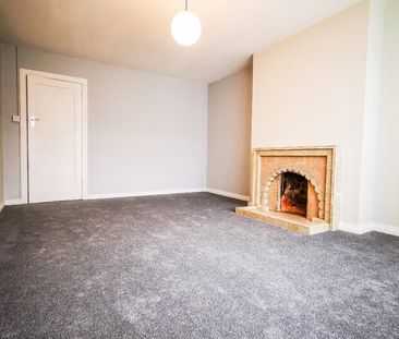 2 Bed Flat, Bath Road, RG1 - Photo 2