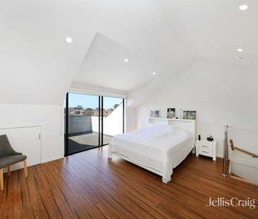Two-Level Living Proximity to Williamstown Beach | 131sqm - Photo 6