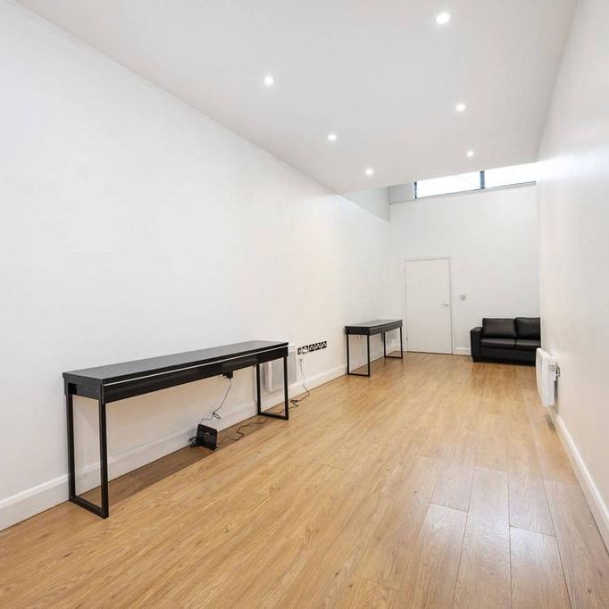 1 bedroom flat to rent - Photo 1