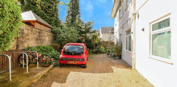 Cresta Court, BH2, BH2 5SS, Bournemouth - Photo 2