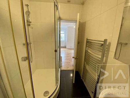 The Parade, Epsom, KT18 - Photo 3