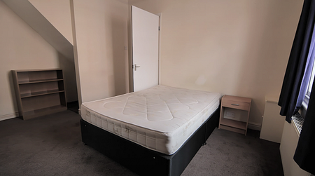 52A, Wellington Street - Photo 2