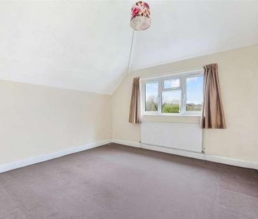 Station Rd, Merstham, Surrey, RH1 - Photo 2
