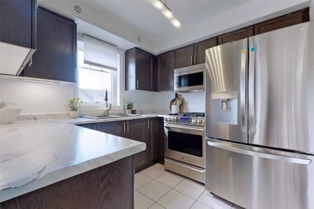 For Lease - 46 Artania Street, Oshawa, Ontario - Photo 5