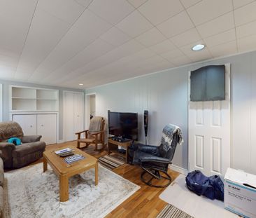 For Lease - 5177 Reeves Road, Burlington, Ontario - Photo 1