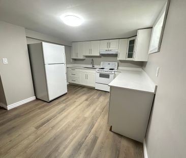For Lease - 226 Falstaff Avenue Unit# Basement, Toronto, Ontario - Photo 6
