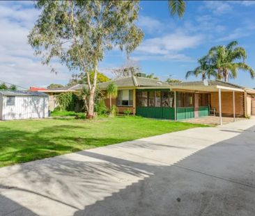 Spacious Family Home in a Quiet Location - Photo 2