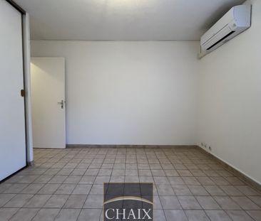 À LOUER Superbe T2 climatisé, refait à neuf avec véranda, - Photo 4