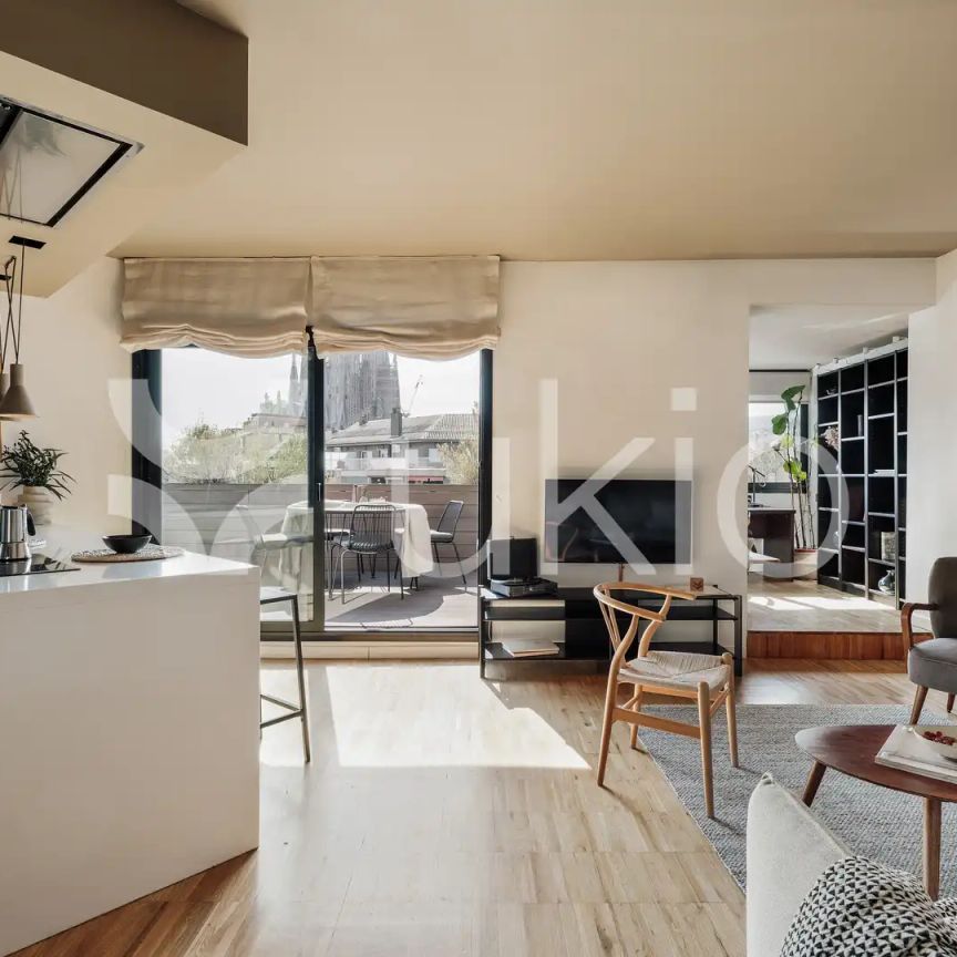 Apartamento de alquiler en Carrer de Padilla, Sagrada Família - Photo 1