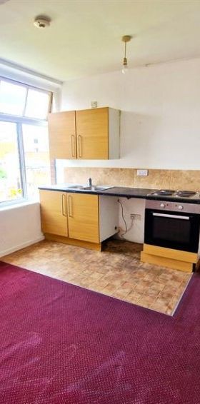 1 Bedroom Apartment To Let - Photo 1