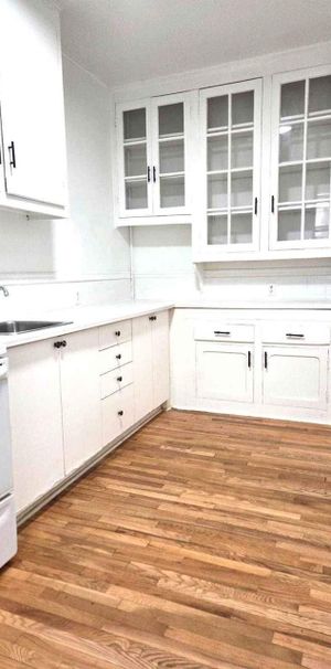 **CONDO SPACIEUX, LUMINEUX ET ENSOLEILLÉ – 2 CHAMBRES - Photo 1