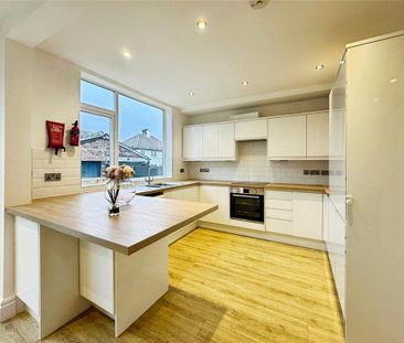 4 bedroom semi-detached house to rent - Photo 6