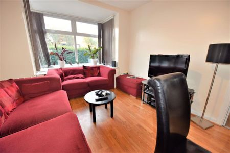 10 bedroom House in & Mayville Road, Leeds - Photo 3