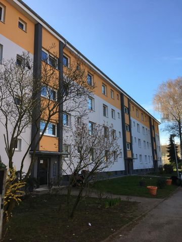 Demnächst für Sie Bezugsfertig mit modernem Wannenbad und Balkon - Photo 3