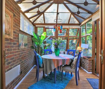 High Street - Photo 6