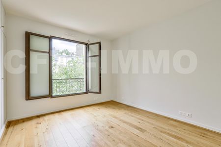 Location Appartement 5 Pièce(s) PARIS 7EME ARR. (75007) - Photo 4