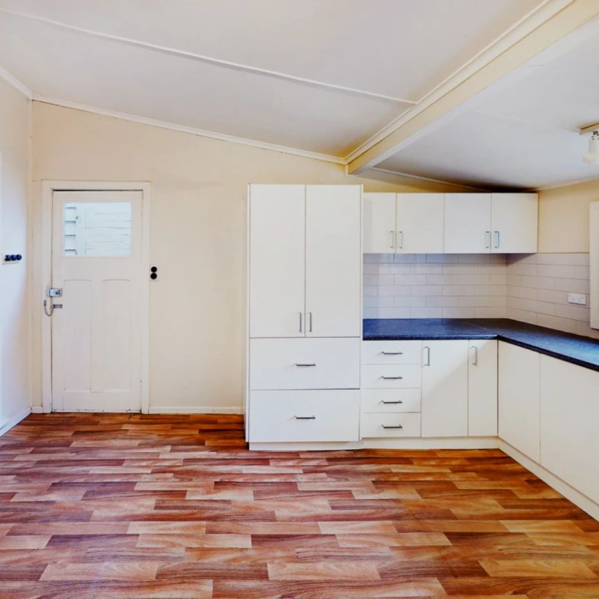 2 Bed, 1 Bath - Photo 1