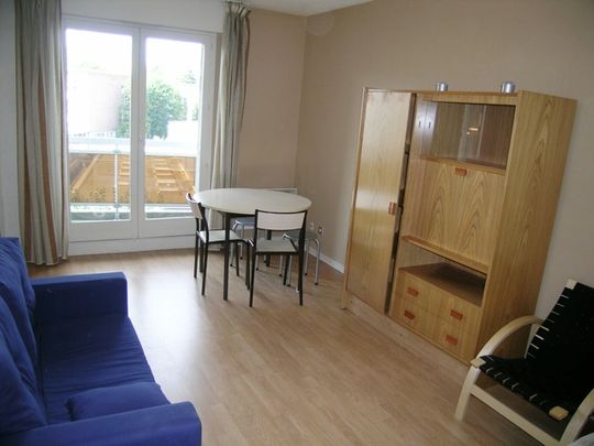 Location Appartement 1 pièce 24m² - Photo 1