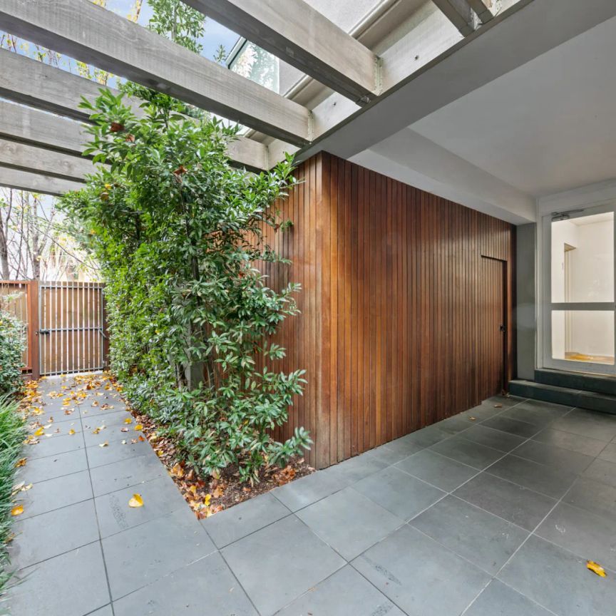 Unit 8/213 Williams Road, South Yarra. - Photo 1