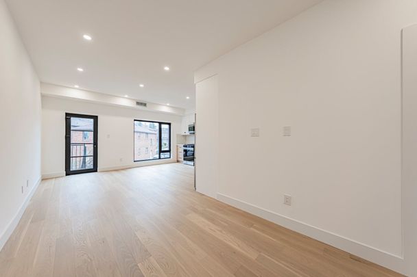 For Lease - 14 Holmesdale Road Unit# PH, Toronto, Ontario - Photo 1
