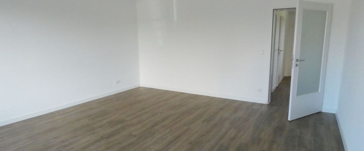 ++ Modernisiert + 2 Zimmer + Vollbad mit Fenster + Wohnküche ++ - Photo 1