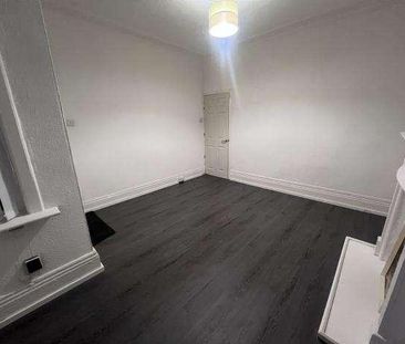 Lordsfield Place, Bradford, BD4 - Photo 3