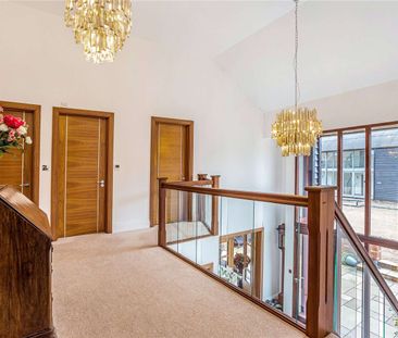 Fabulous four-bedroom detached barn conversion with superb countrys... - Photo 5