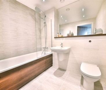 Fully Furnished Two Double Bedroom, Two Bathroom Apartment on the 6... - Photo 6