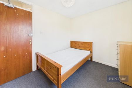 4 bedroom House To Let Total Size: 1238 SQ FT - Photo 3