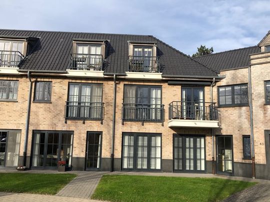 Appartement te huur - Photo 1