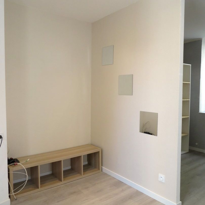 T2 Quai de la Fontaine 31m² Nîmes 420€ H.C - Photo 1