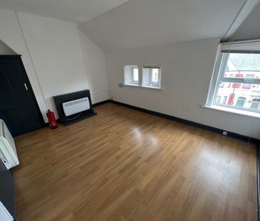 Claude Place, Cardiff - Photo 1