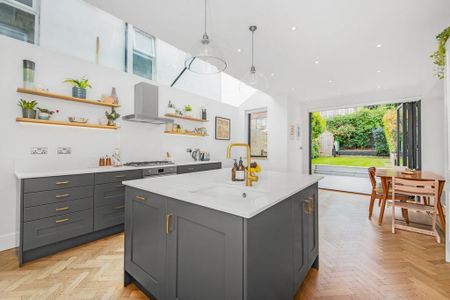 5 bedroom terraced house to rent - Photo 2