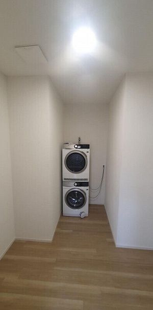 Modern and new 2.5-room apartment - Photo 1