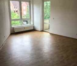 Schöne Wohnung in attraktiver Lage! - Photo 2