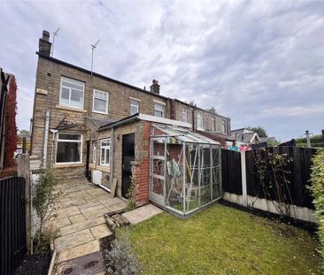 3 bedroom end of terrace house to rent - Photo 2