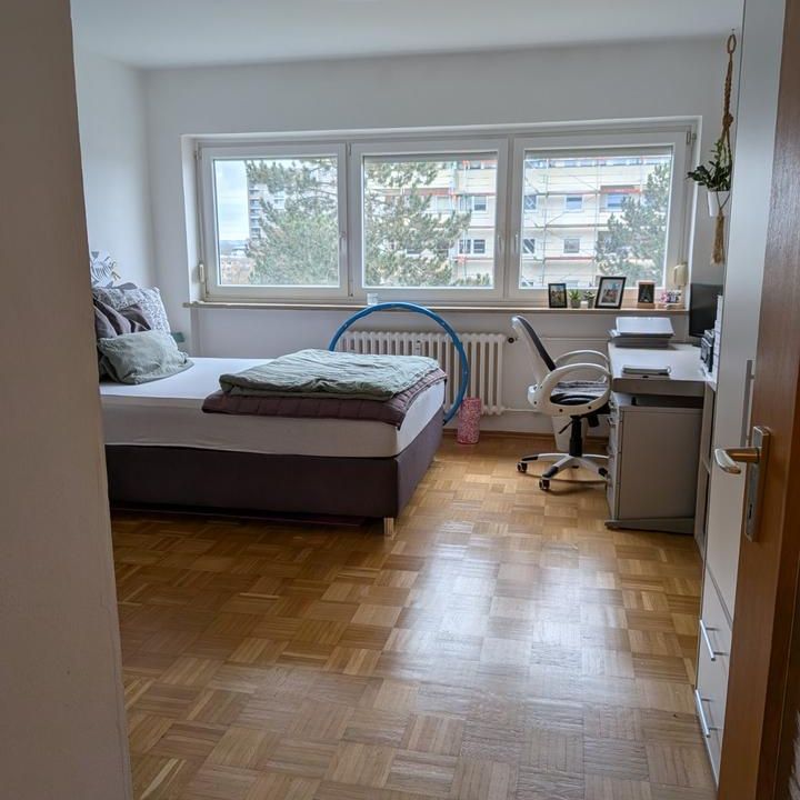 Suche Nachmieter/in ab Juni für 1-Zimmer-Wohnung in Regensburg - Photo 1