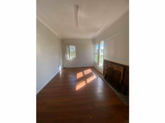 67 Parker Street, Penrith NSW - Photo 1