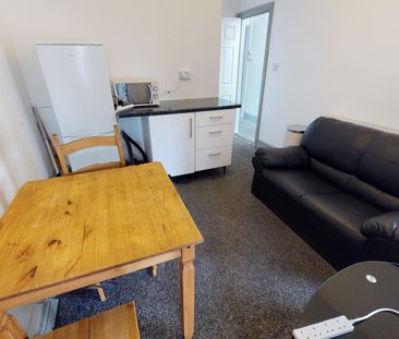 604 Bristol Road Selly Oak - Photo 1