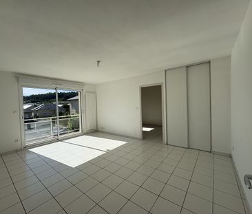 Location Appartement 2 pièces 44m² ONET LE CHATEAU 12850 - Photo 1