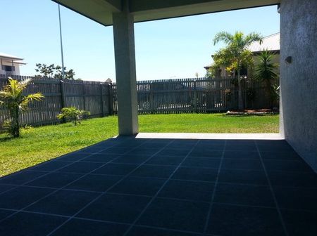 4 BEDROOM HOME + FULLY FENCED BACKYARD IN BOHLE PLAINS - Photo 5