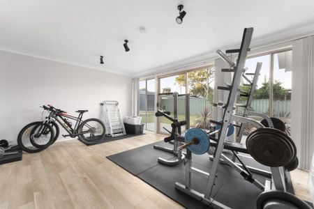 Light-Filled & Spacious – Perfect for Families - Photo 4