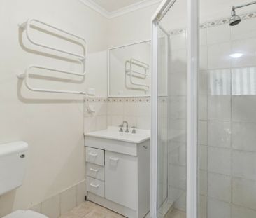 Neat Three Bedroom Home In Amaroo - Photo 1