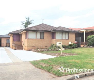 8 Grose Avenue, Lurnea NSW 2170 - Photo 3