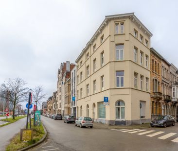 Gezellig hoekappartement met 1 slaapkamer - Photo 1