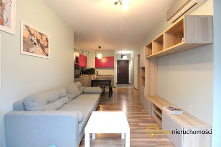 Jasna kawalerka z windą, 34 m² – przy Sky Tower - Photo 5